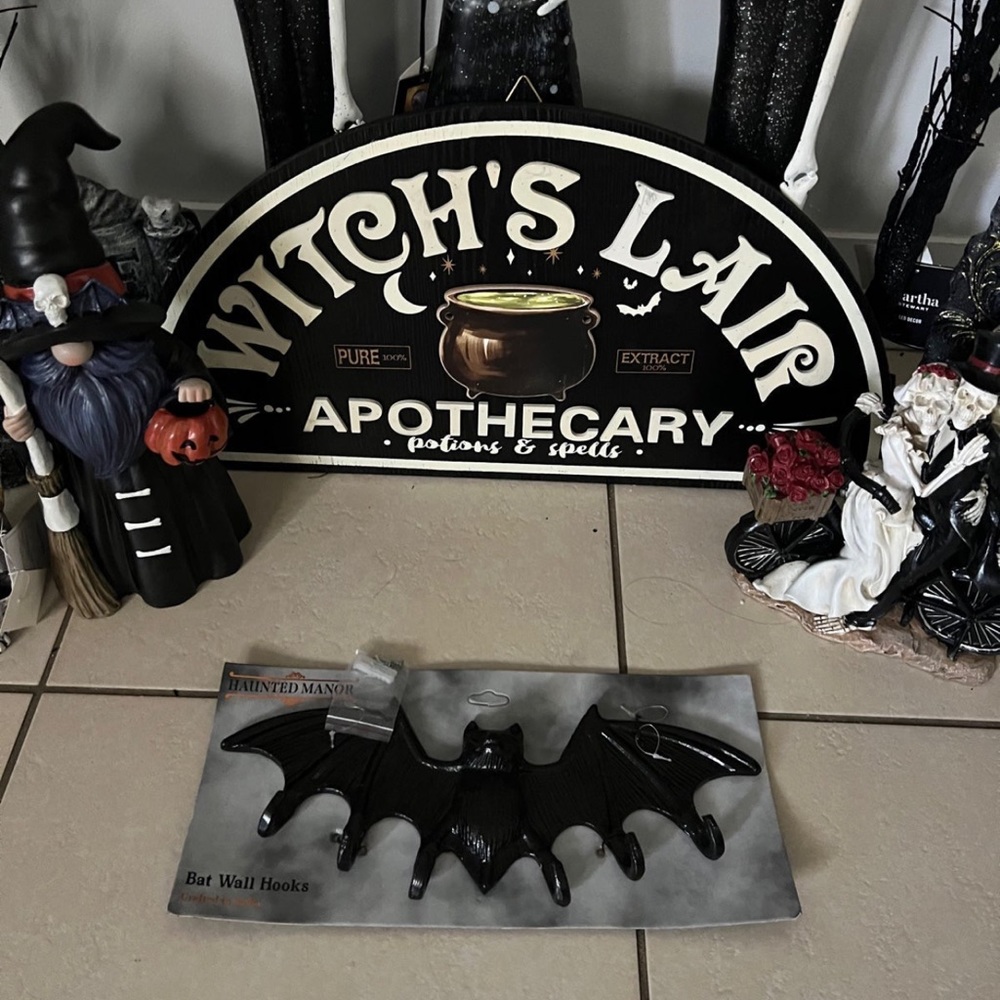 Halloween Bat Wall w Hooks by Haunted Manor